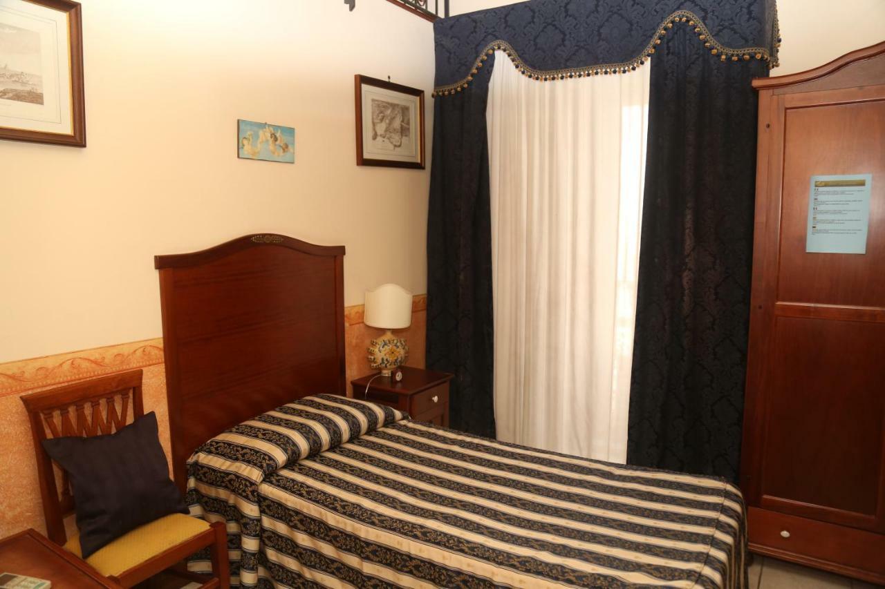 Nuovo Hotel Sangiuliano Catania Esterno foto